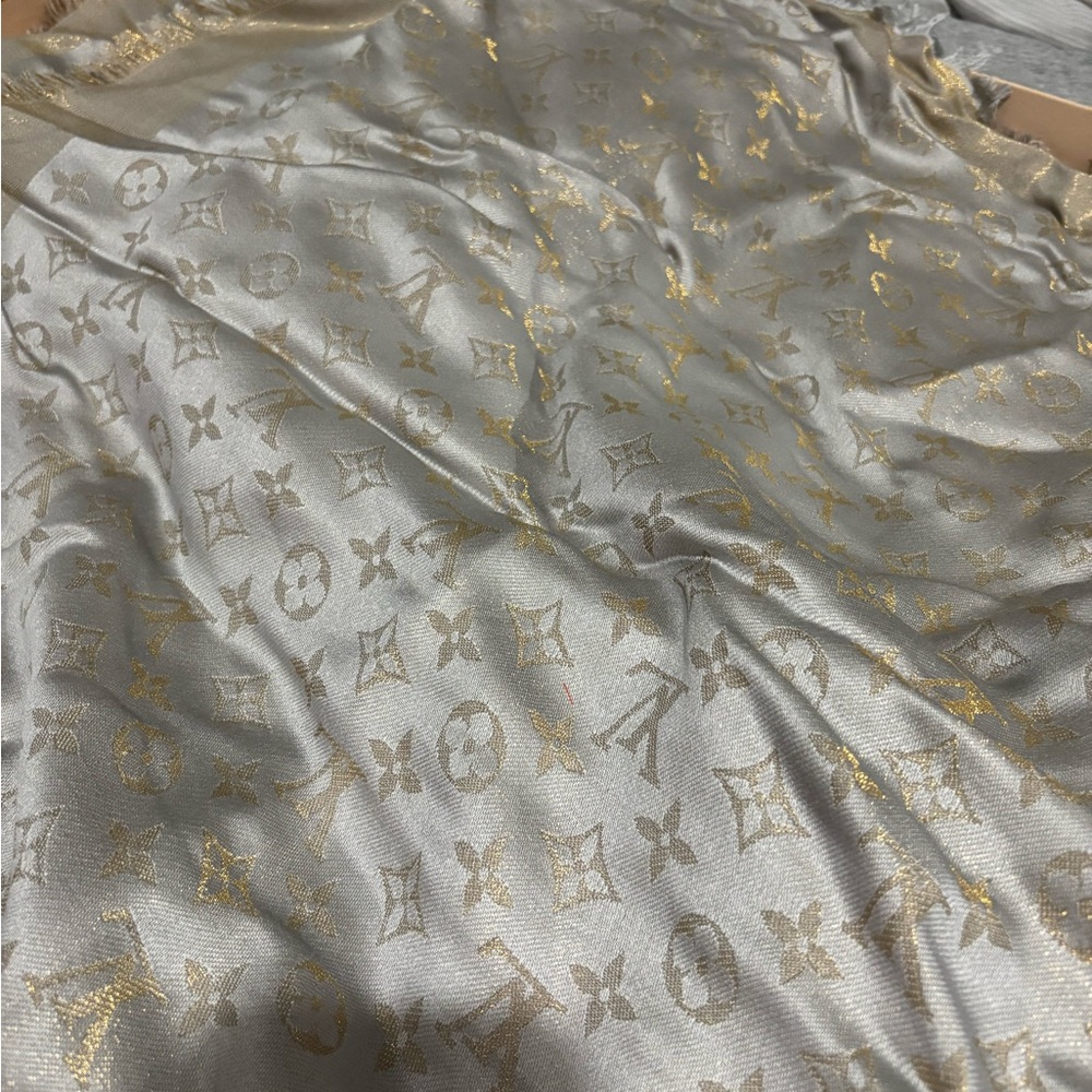 Louis Vuitton Metallic Monogram Scarf in Silver and Gold